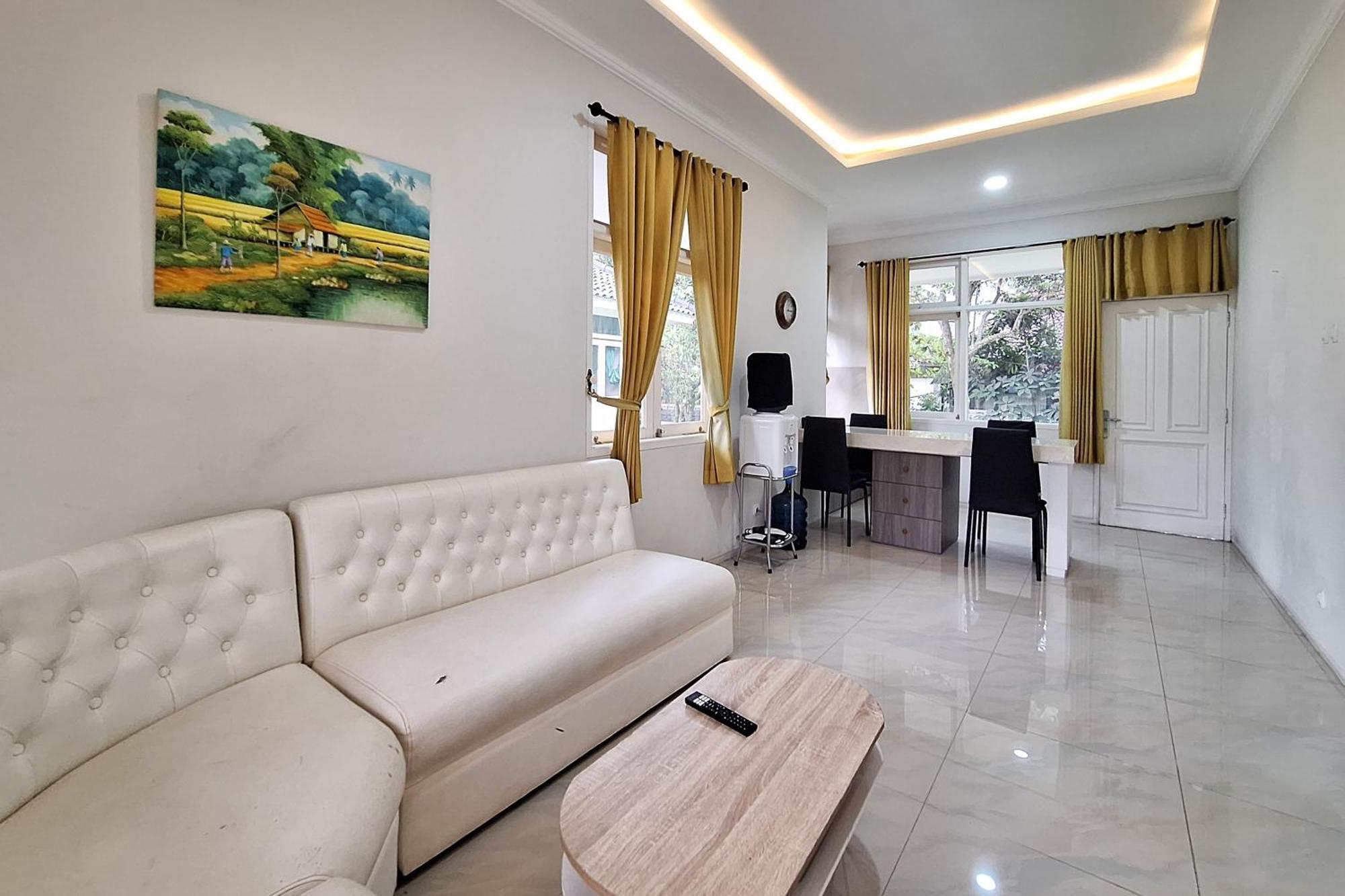 Reddoorz Resort At Tridaya Cisarua Puncak Екстериор снимка